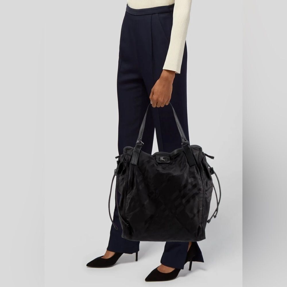 Handbag Burberry Black Nylon Buckleigh Packable Tote Bag Black